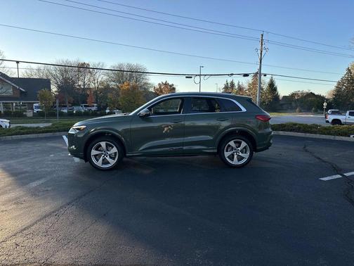 2025 Audi Q5 Premium Plus TFSI quattro S tronic
