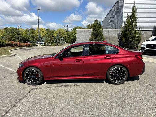 2025 BMW 330 i xDrive