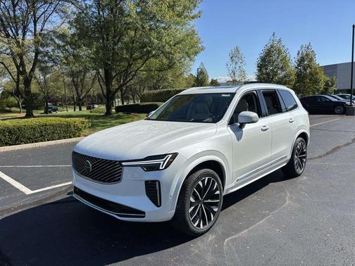 2026 Volvo XC90 B6 Ultra 7-Seater