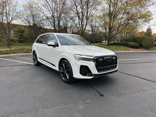 2026 Audi Q7 55 Premium Plus