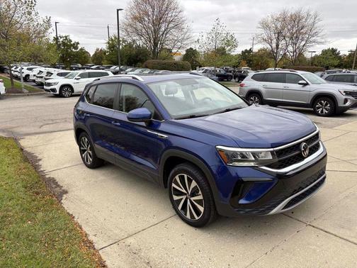 2022 Volkswagen Taos 1.5T SE
