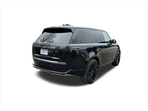 2025 Land Rover Range Rover P530 SE