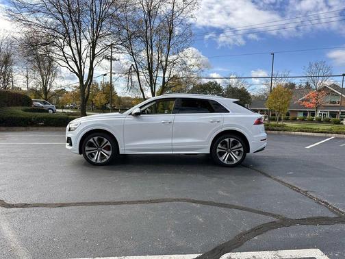 2019 Audi Q8 3.0T Premium Plus