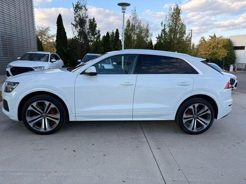 2019 Audi Q8 3.0T Premium Plus