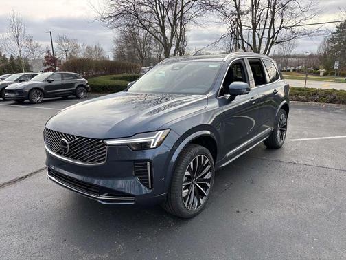 2026 Volvo XC90 B6 Plus 6-Seater