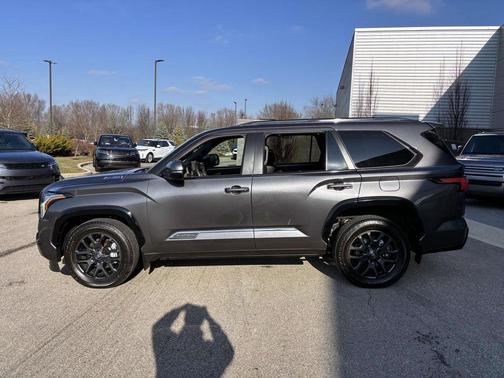 2025 Toyota Sequoia Platinum