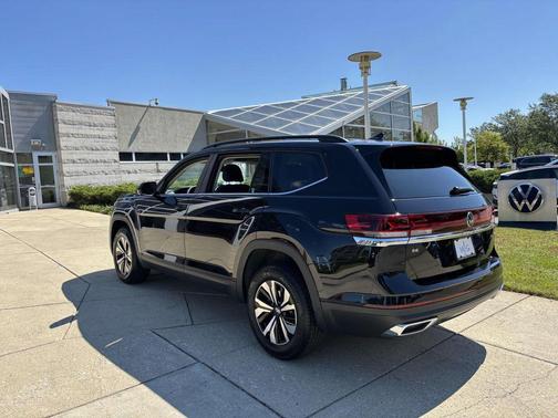 2026 Volkswagen Atlas 2.0T SE