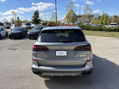 2026 BMW X5 M60i