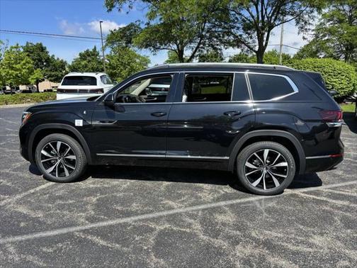 2025 Volkswagen Atlas 2.0T SEL Premium R-Line 4MOTION