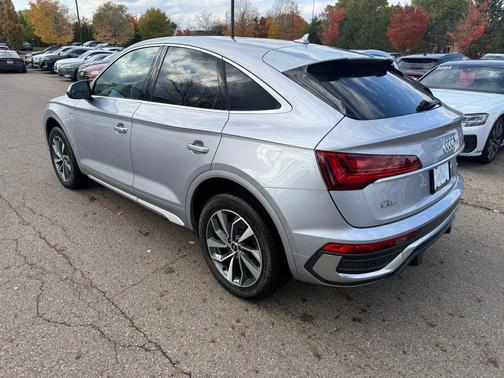 2022 Audi Q5 45 S line Premium Plus