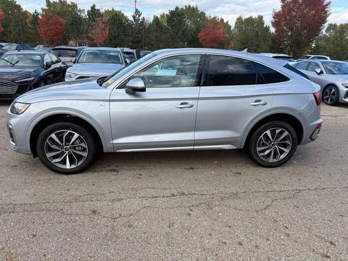2022 Audi Q5 45 S line Premium Plus