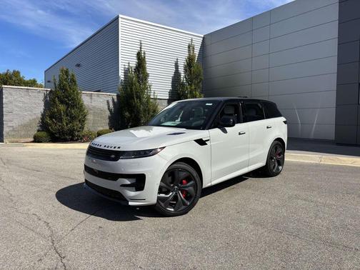 2025 Land Rover Range Rover Sport SE