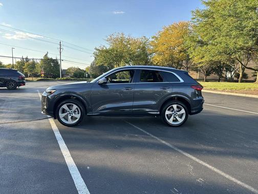 2025 Audi Q5 Premium Plus