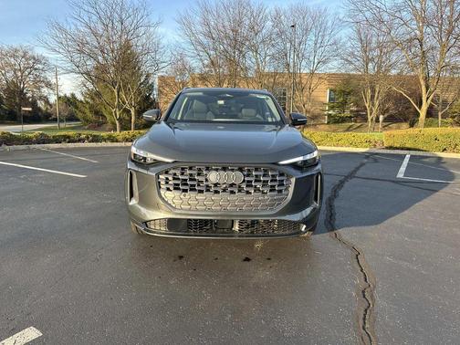 2025 Audi Q5 Premium Plus TFSI quattro S tronic