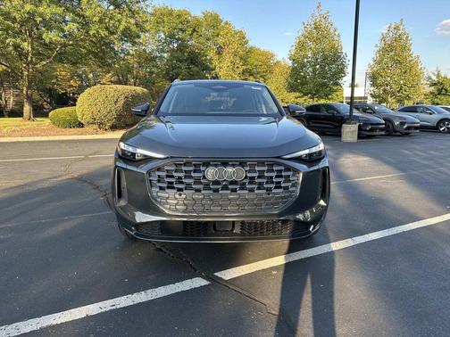 2025 Audi Q5 Premium Plus