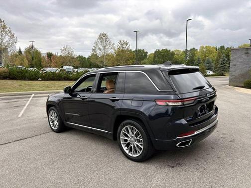 2023 Jeep Grand Cherokee 4xe Summit
