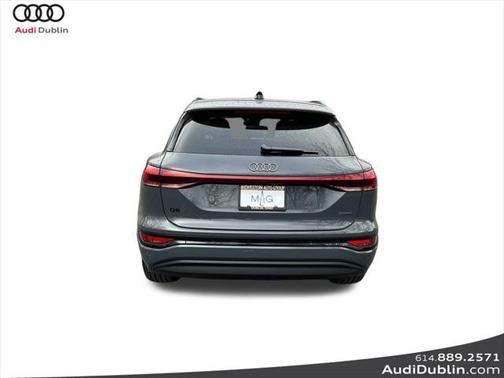 2025 Audi Q6 e-tron Premium quattro