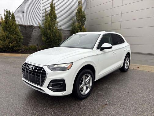 2023 Audi Q5 40 Premium