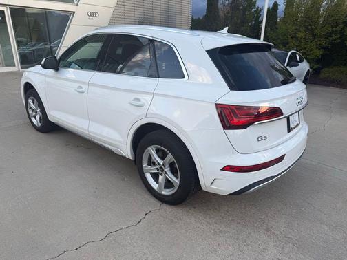2023 Audi Q5 40 Premium