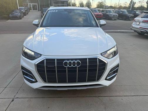 2023 Audi Q5 40 Premium
