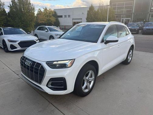 2023 Audi Q5 40 Premium