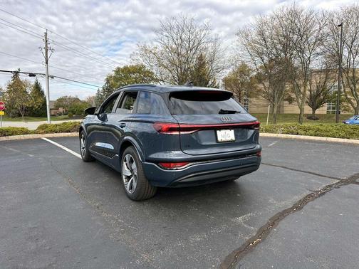 2025 Audi Q6 e-tron Prestige quattro