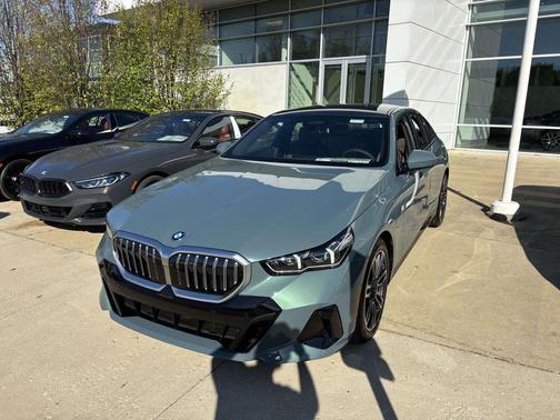 2026 BMW 550e 550e xDrive