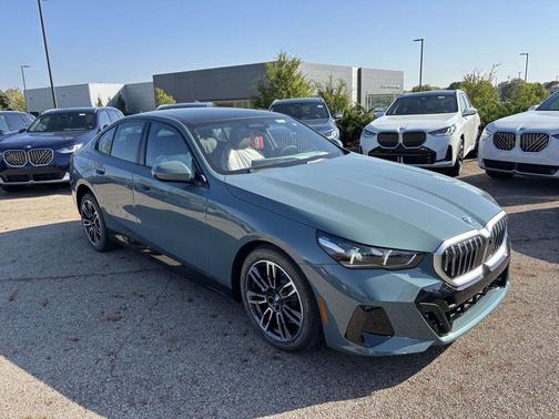 2026 BMW 550e 550e xDrive