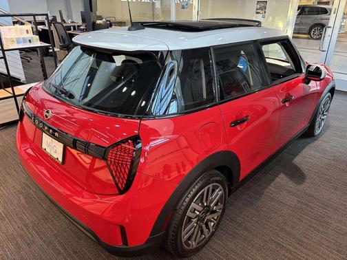 2026 MINI Hardtop Cooper