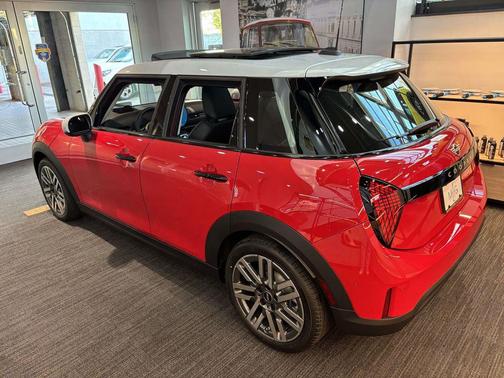 2026 MINI Hardtop Cooper
