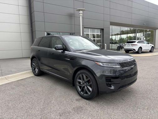 2025 Land Rover Range Rover Sport SE