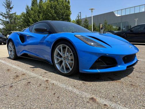 2025 Lotus Emira V6