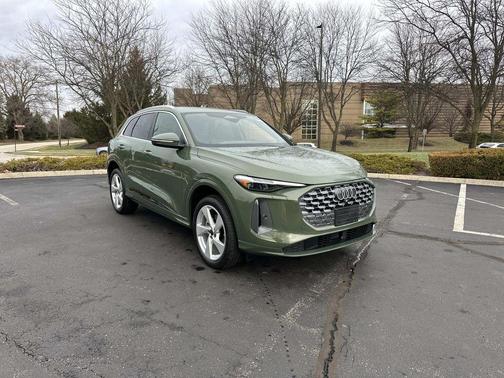 2025 Audi Q5 Premium Plus TFSI quattro S tronic