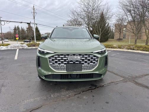 2025 Audi Q5 Premium Plus TFSI quattro S tronic