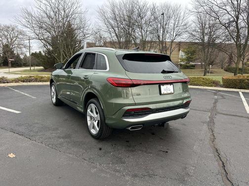 2025 Audi Q5 Premium Plus TFSI quattro S tronic