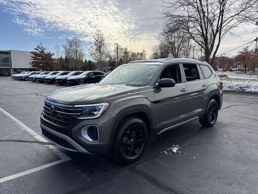 2026 Volkswagen Atlas 2.0T Peak Edition