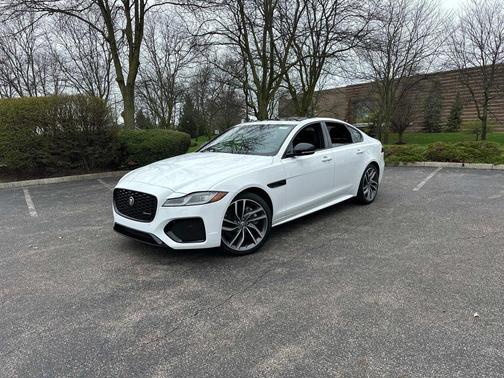 2024 Jaguar XF R-Dynamic SE P250 AWD Automatic