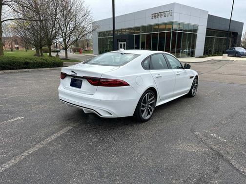2024 Jaguar XF R-Dynamic SE P250 AWD Automatic