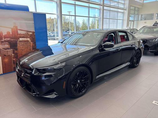 2026 BMW M5 Base