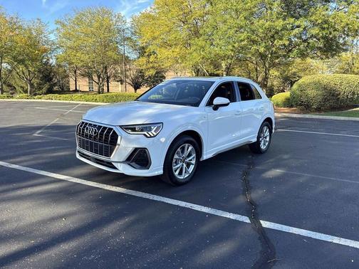 2025 Audi Q3 Premium 45 TFSI S line quattro Tiptronic