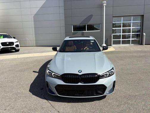 2025 BMW 330 i xDrive