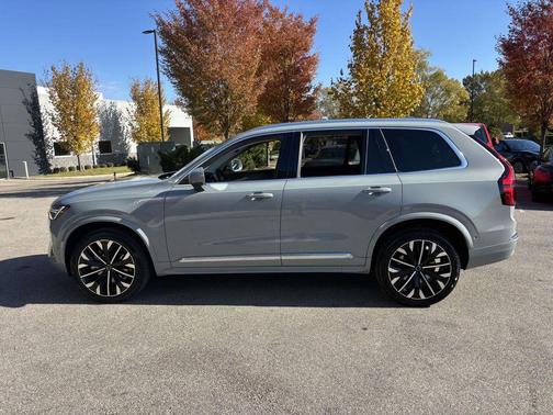 2026 Volvo XC90 B6 Ultra 7-Seater