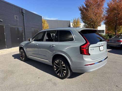 2026 Volvo XC90 B6 Ultra 7-Seater