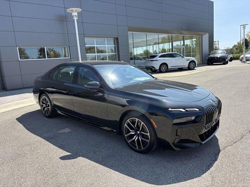 2026 BMW 740 i xDrive