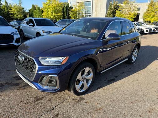 2022 Audi Q5 45 S line Premium Plus