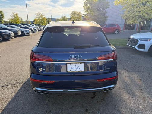 2022 Audi Q5 45 S line Premium Plus