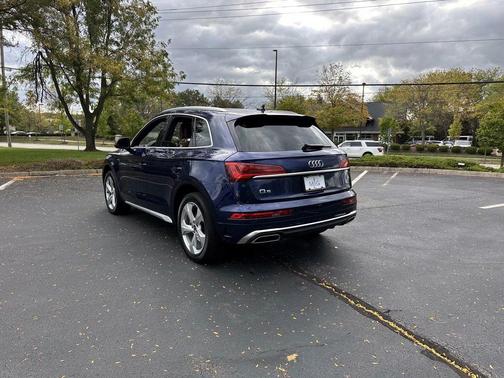 2022 Audi Q5 45 S line Premium Plus