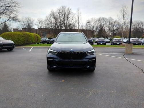 2022 BMW X5 M50i