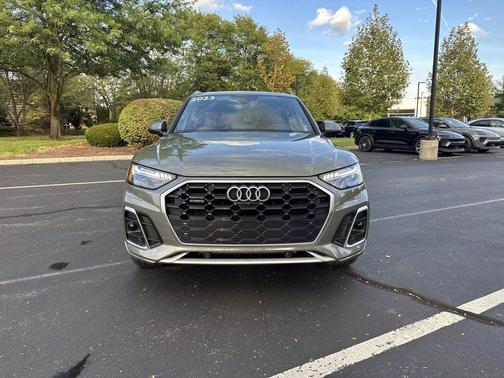 2023 Audi Q5 45 S line Prestige