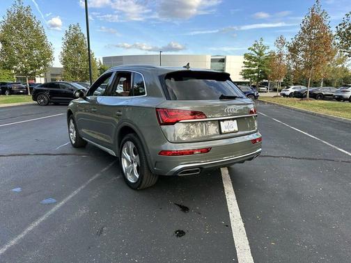 2023 Audi Q5 45 S line Prestige